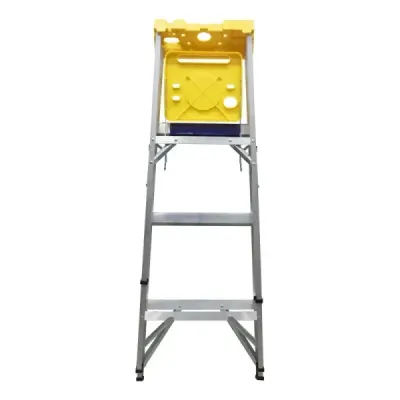 Escalera De Tijera 3 Peldaños Antideslizantes 90 Kg Surtek