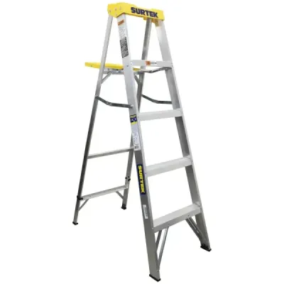 Escalera De Tijera 4 Peldaños Antideslizantes 90 Kg Surtek