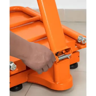 Báscula De Plataforma Plegable 200 Kg Recargable Con Display Truper